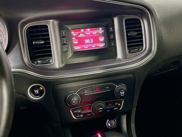 2016 Dodge Charger SE
