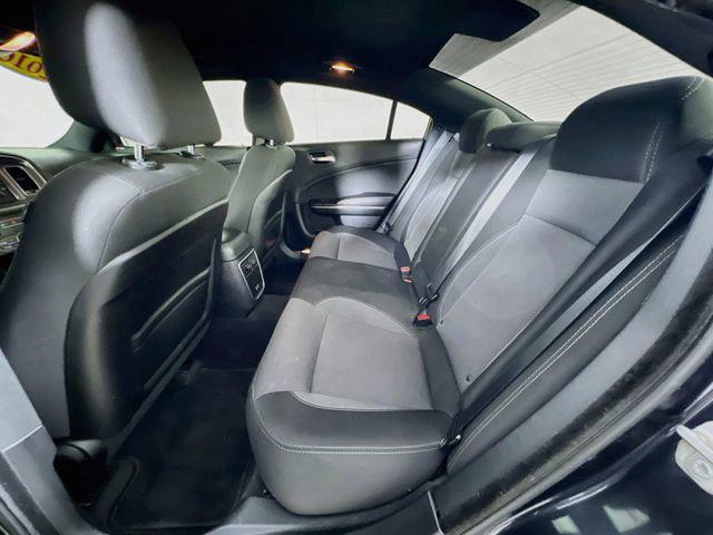 2016 Dodge Charger SE