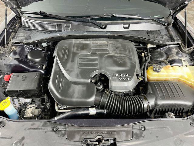 2016 Dodge Charger SE