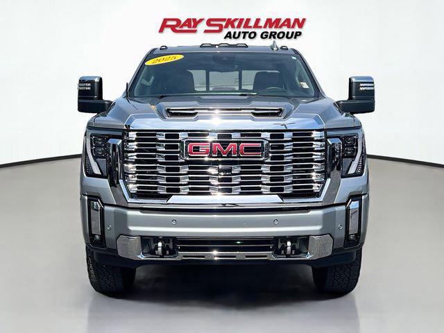 2025 GMC Sierra 2500HD 4WD Crew Cab Standard Bed Denali