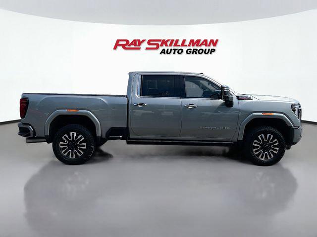 2025 GMC Sierra 2500HD 4WD Crew Cab Standard Bed Denali