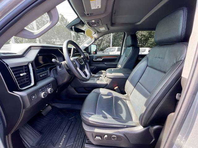 2025 GMC Sierra 2500HD 4WD Crew Cab Standard Bed Denali