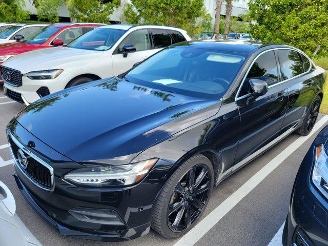 2018 Volvo S90 T5 Momentum