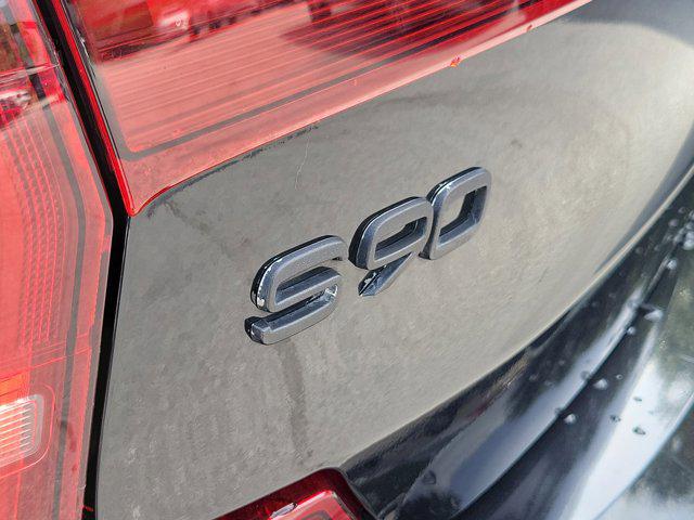2018 Volvo S90 T5 Momentum