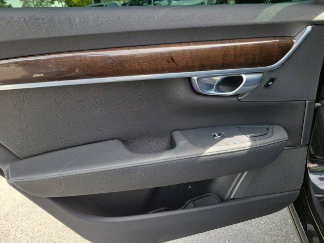 2018 Volvo S90 T5 Momentum