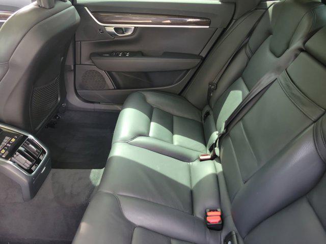 2018 Volvo S90 T5 Momentum