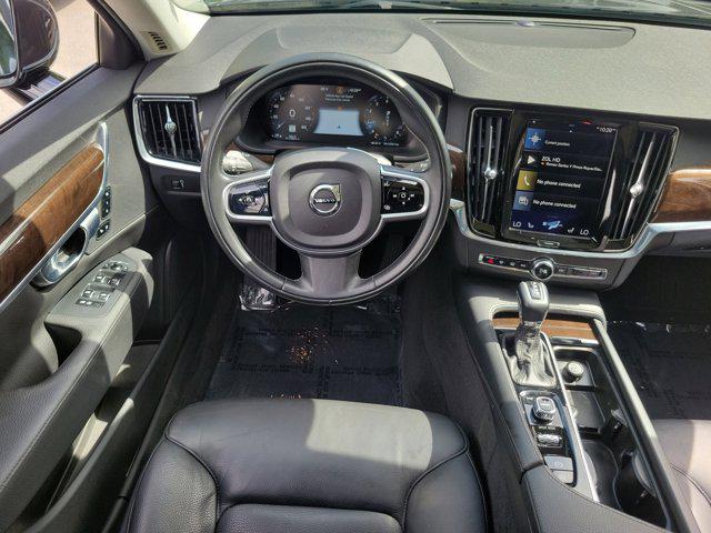 2018 Volvo S90 T5 Momentum