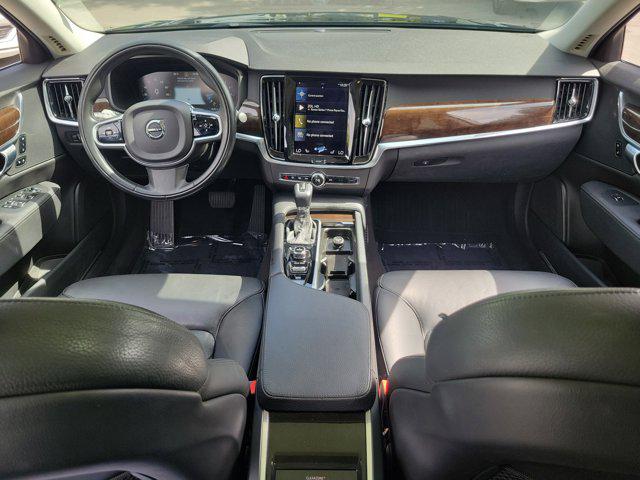 2018 Volvo S90 T5 Momentum