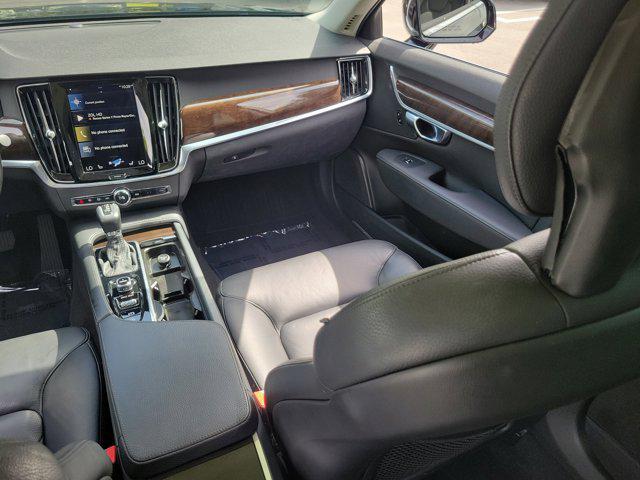 2018 Volvo S90 T5 Momentum
