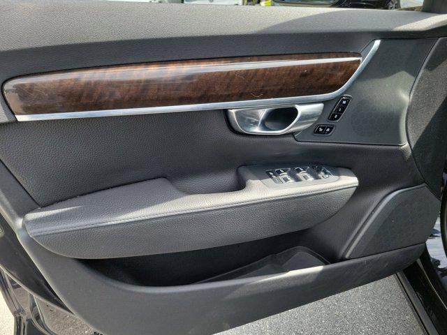 2018 Volvo S90 T5 Momentum