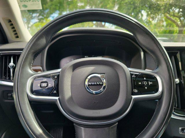 2018 Volvo S90 T5 Momentum