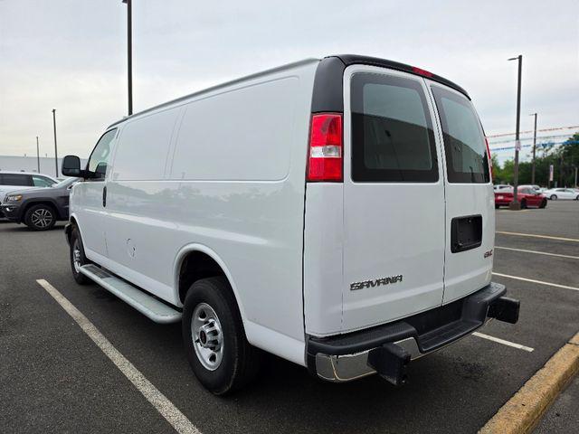 2024 GMC Savana Cargo RWD 2500 Regular Wheelbase Work Van
