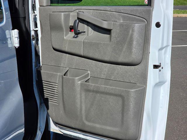 2024 GMC Savana Cargo RWD 2500 Regular Wheelbase Work Van