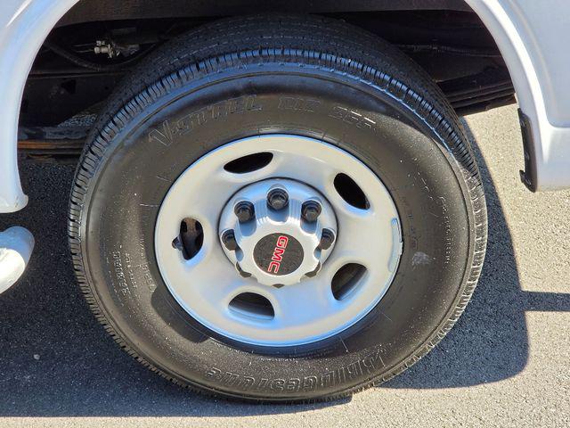 2024 GMC Savana Cargo RWD 2500 Regular Wheelbase Work Van