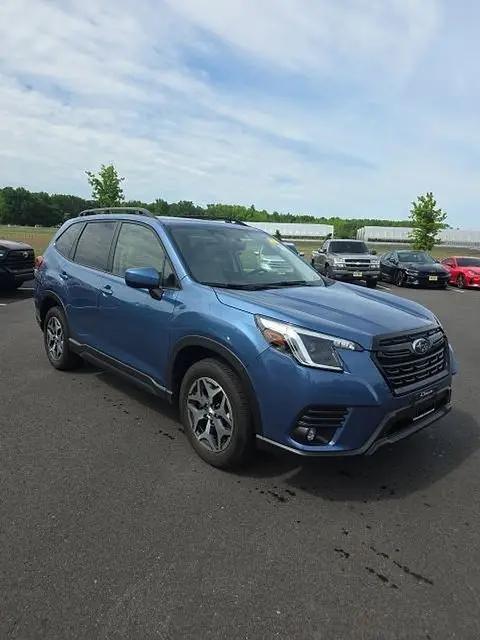 2024 Subaru Forester Premium