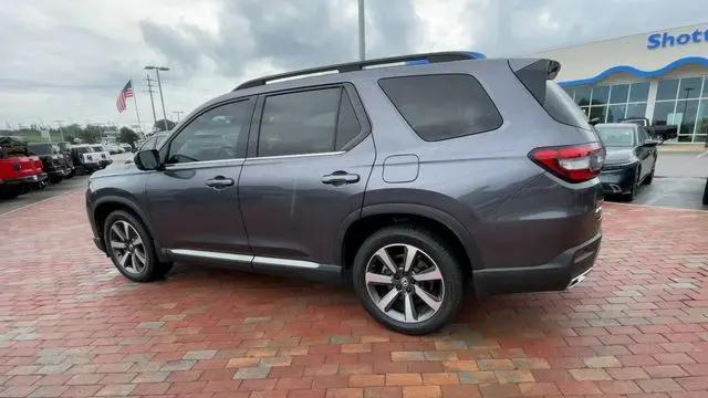 2023 Honda Pilot AWD Elite