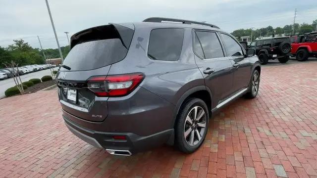 2023 Honda Pilot AWD Elite