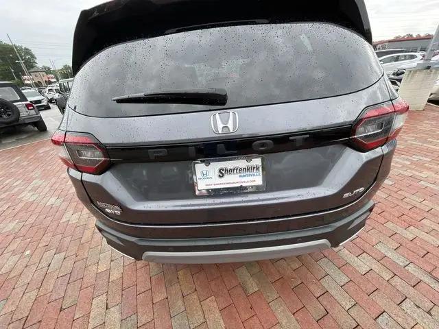 2023 Honda Pilot AWD Elite