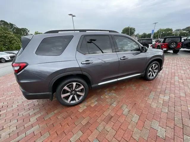 2023 Honda Pilot AWD Elite