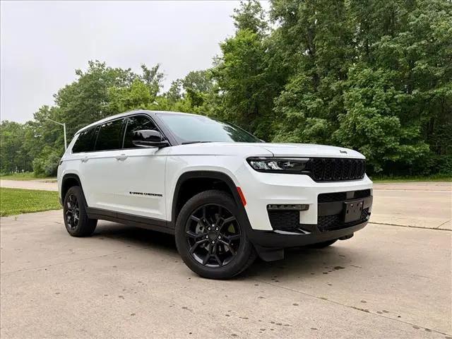 2025 Jeep Grand Cherokee L Limited 4x4 for sale in Salem, IL