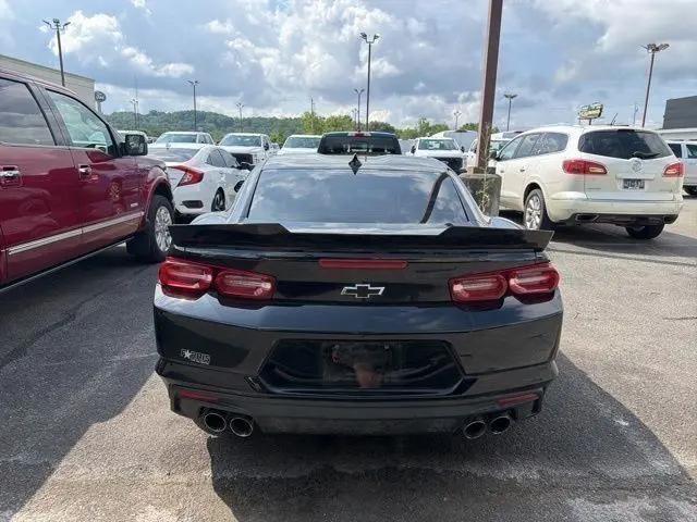 2022 Chevrolet Camaro RWD Coupe LT1