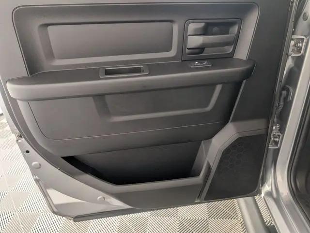 2022 Ram 1500 Classic Tradesman Crew Cab 4x4 5'7" Box