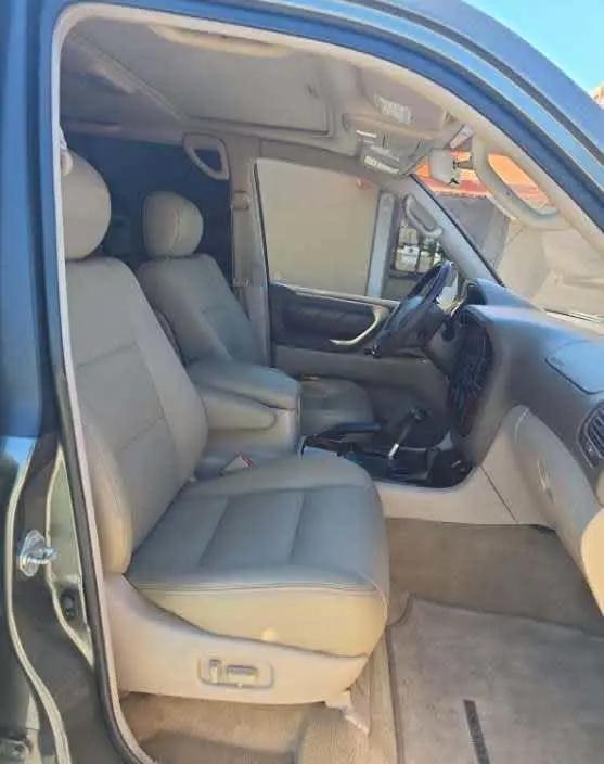 1999 Toyota Land Cruiser Base