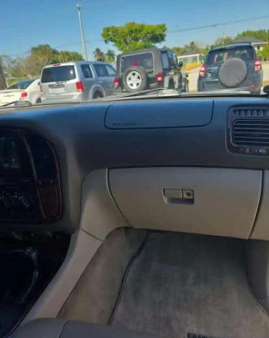 1999 Toyota Land Cruiser Base
