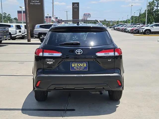 2024 Toyota Corolla Cross LE
