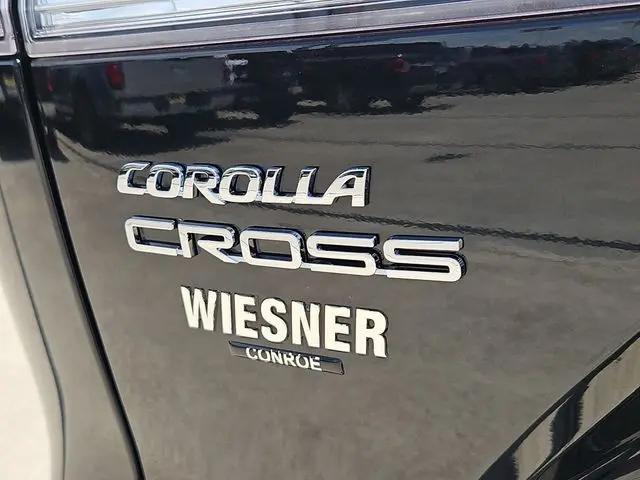 2024 Toyota Corolla Cross LE