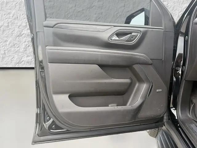 2022 GMC Yukon XL 2WD SLT