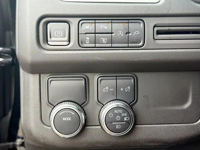 2022 GMC Yukon XL 2WD SLT