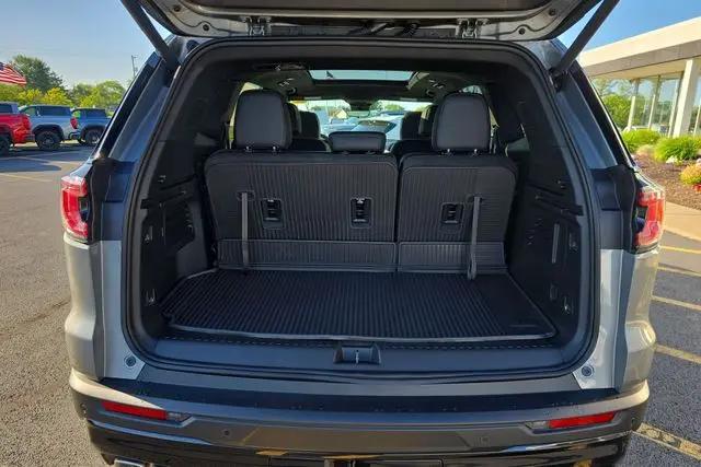 2026 GMC Acadia Elevation AWD