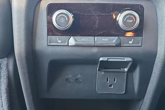 2026 GMC Acadia Elevation AWD