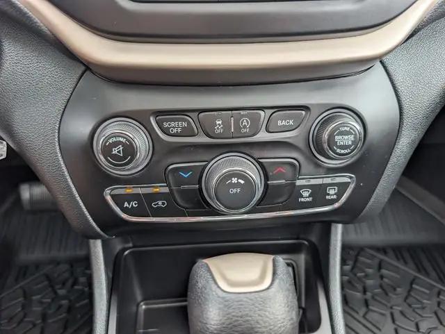 2016 Jeep Cherokee 75th Anniversary