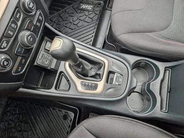 2016 Jeep Cherokee 75th Anniversary