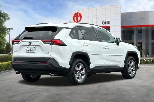 2023 Toyota RAV4 Hybrid LE