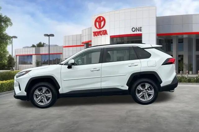 2023 Toyota RAV4 Hybrid LE