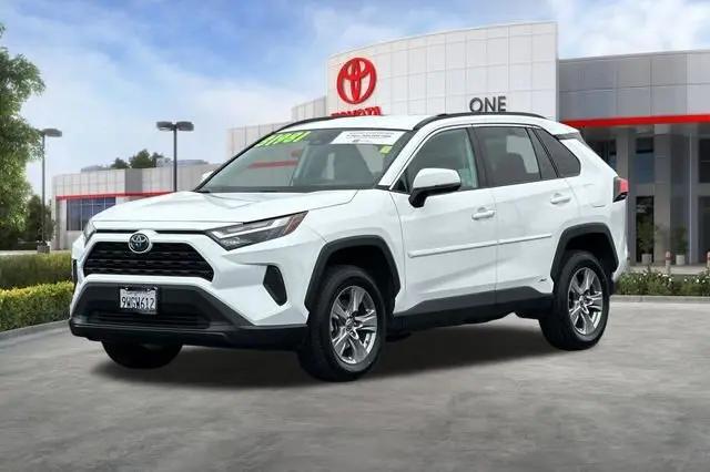 2023 Toyota RAV4 Hybrid LE