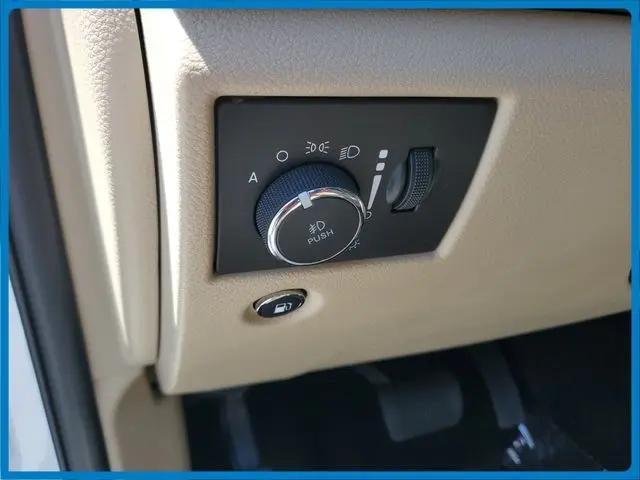 2021 Jeep Grand Cherokee Laredo E 4x4