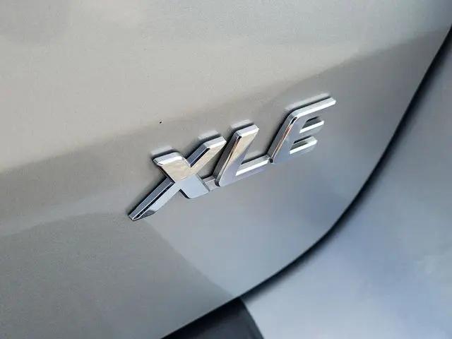 2020 Toyota Sienna XLE