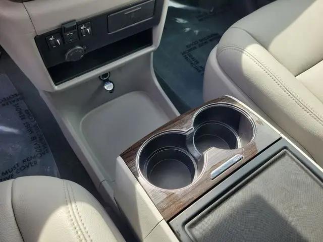 2020 Toyota Sienna XLE