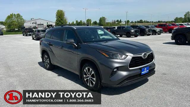 2023 Toyota Highlander XLE for sale in St Albans, VT