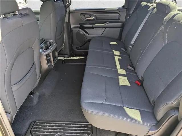 2026 Ram 1500 Express Crew Cab 4x4 57 Box