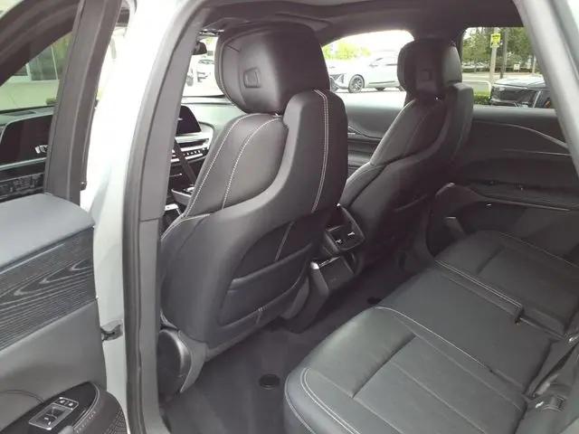 2024 Cadillac iQ Sport w/1SF