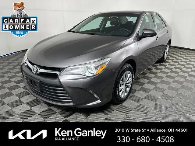 2017 Toyota Camry LE for sale in Alliance, OH