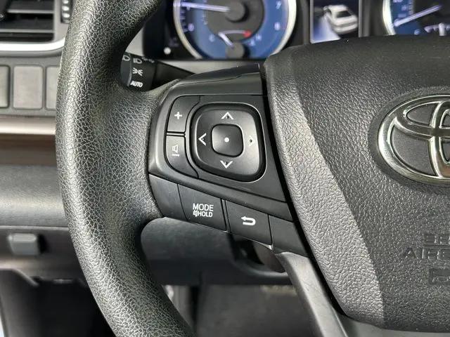 2017 Toyota Camry LE