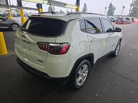 2022 Jeep Compass Latitude FWD