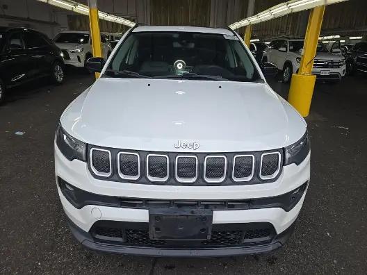 2022 Jeep Compass Latitude FWD