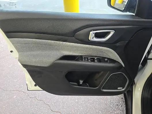 2022 Jeep Compass Latitude FWD